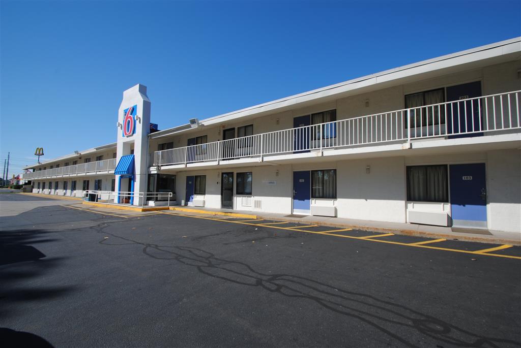 Motel 6 Chicopee MA Springfield - photo 5