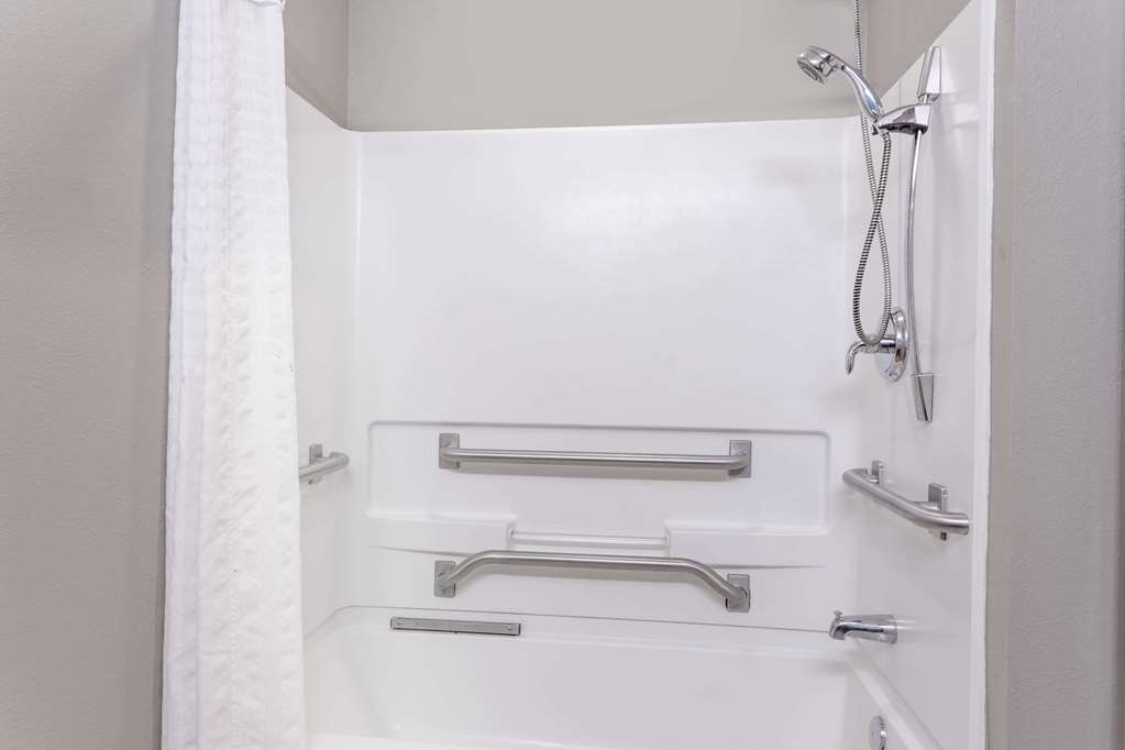 Super 8 by Wyndham Rainsville - photo 7