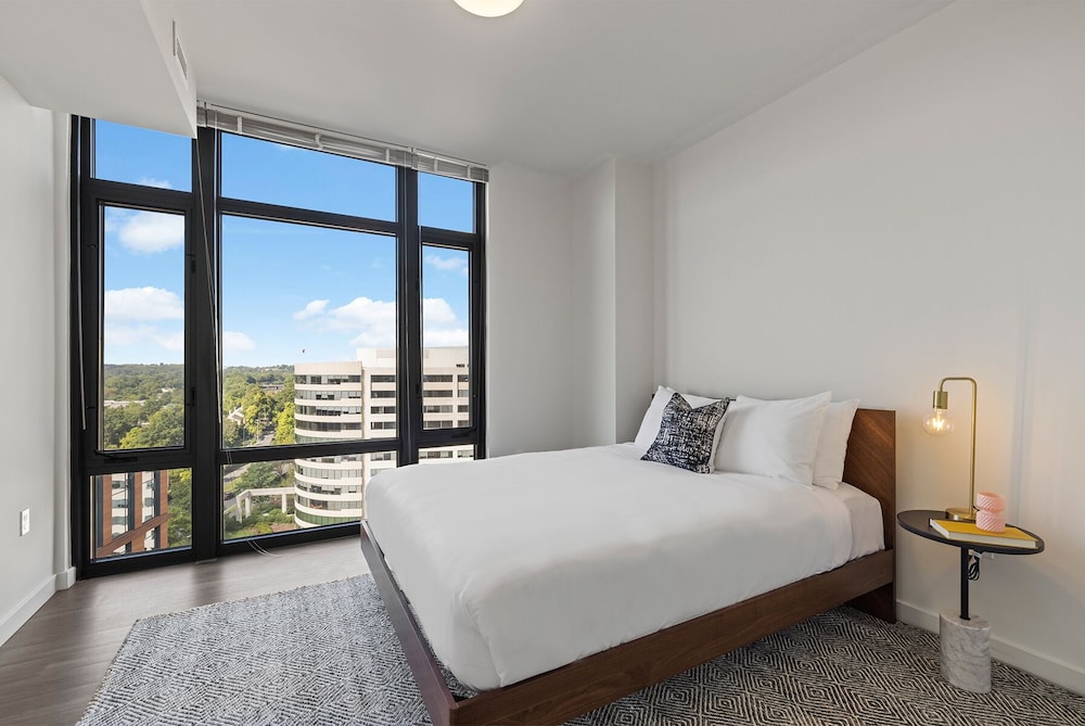 Placemakr Marymount Ballston - photo 23
