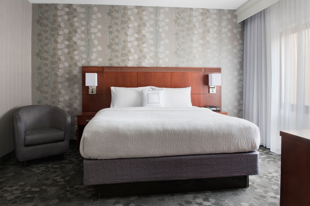Courtyard by Marriott Mahwah - photo 8