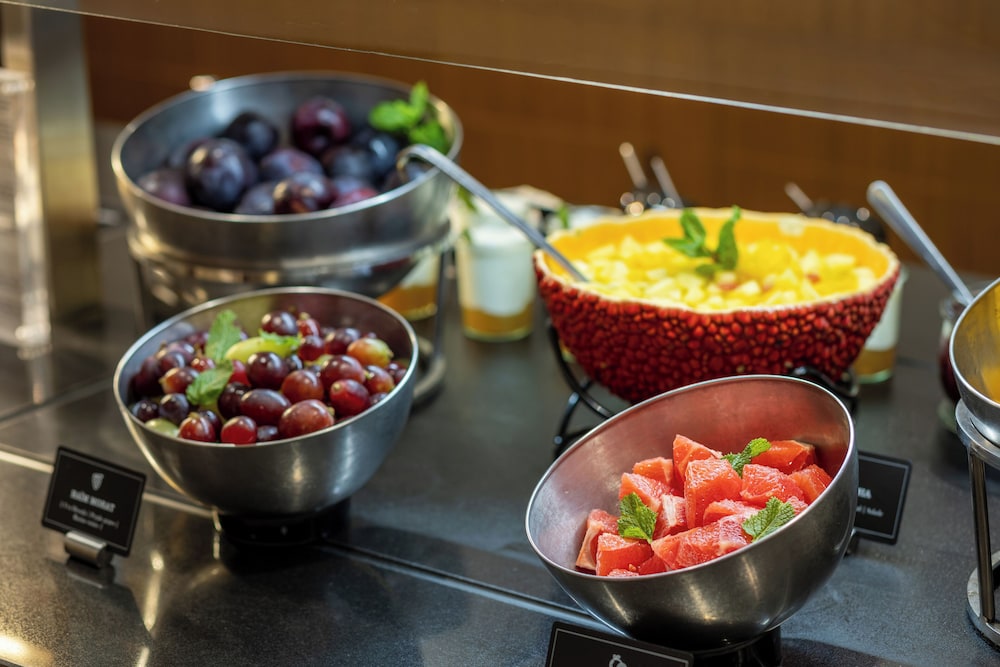 מזון ומשקאות