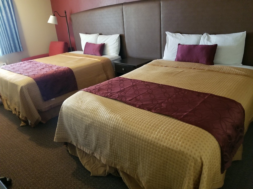 Americas Best Value Inn Story City - photo 8