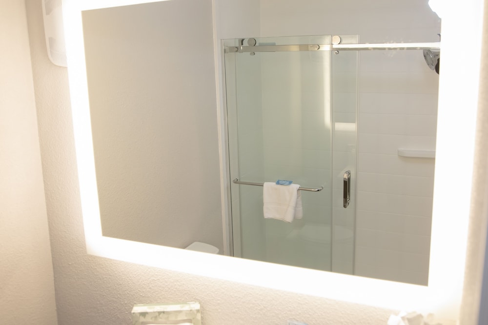 Holiday Inn Express & Suites Colorado Springs North by IHG - photo 36