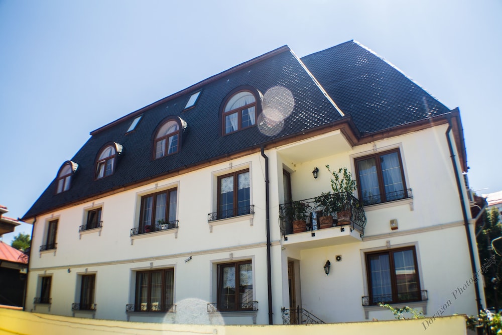 Bucharest Boutique Accommodation by Hotels - carbon neutral hotel in Bucharest