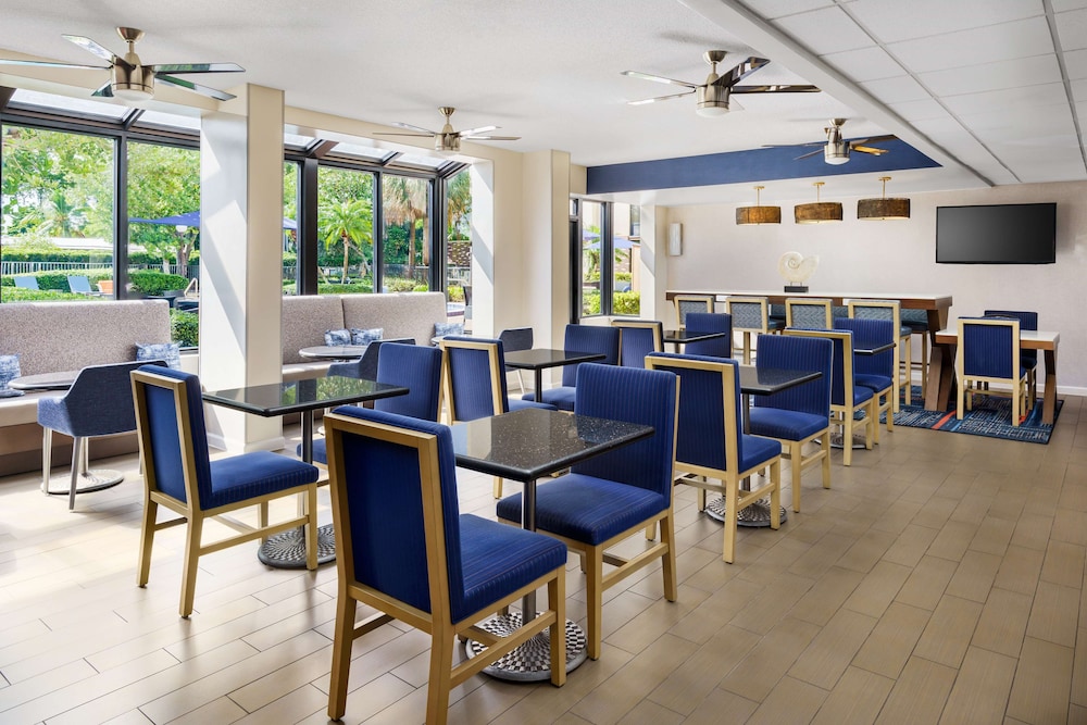 Hampton Inn Ft. Lauderdale Cypress Creek - photo 24