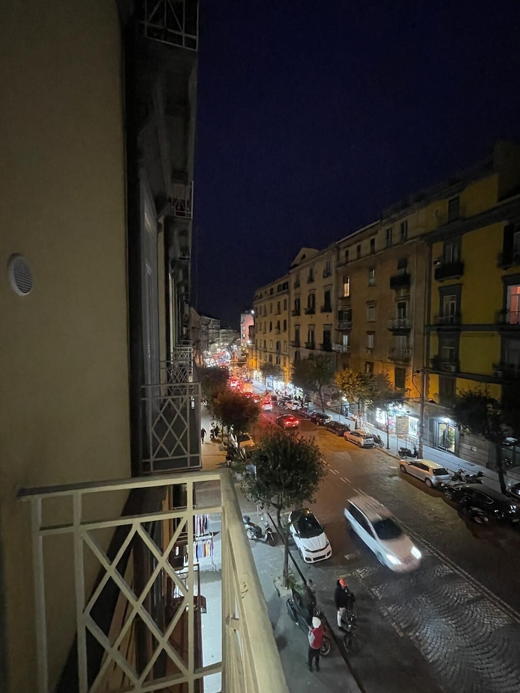 Museum Luxury Suites — 4-Star Luxury Hotel in Naples, Italy