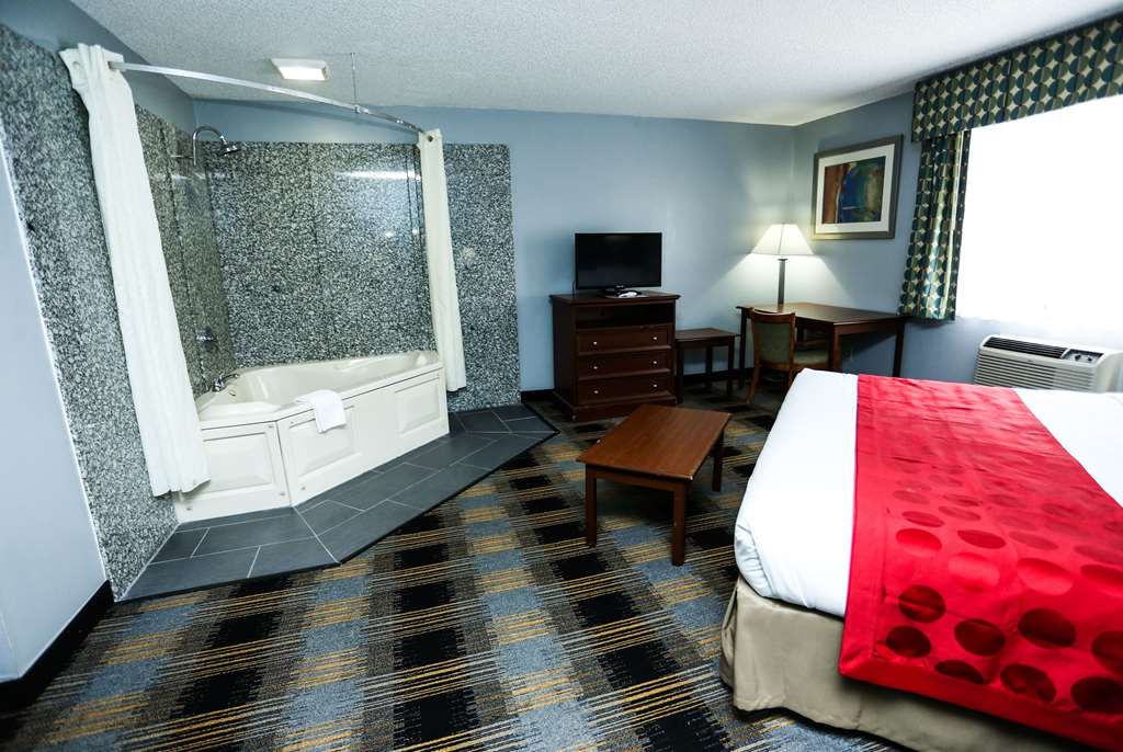 Super 8 by Wyndham Villa Rica - photo 30