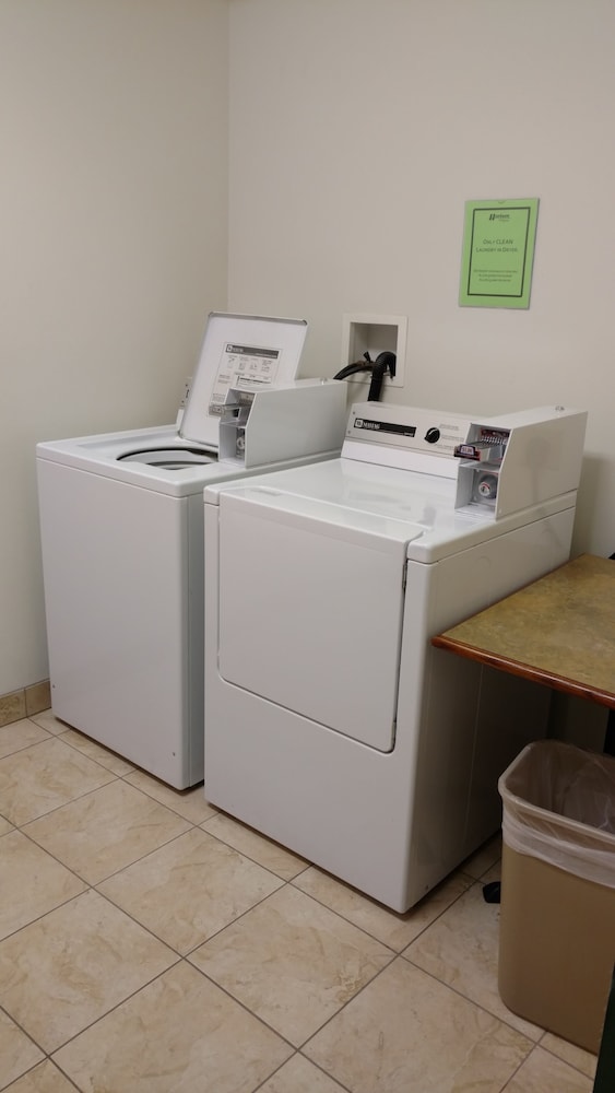 Horizon Inn and Suites - photo 26