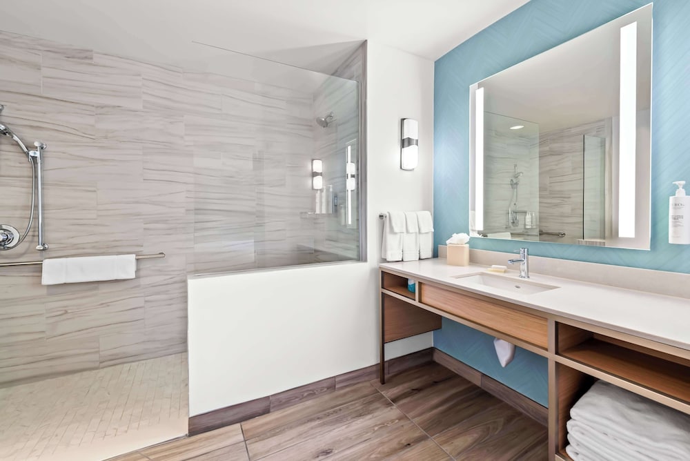 Hilton Garden Inn Seattle North Everett - photo 29