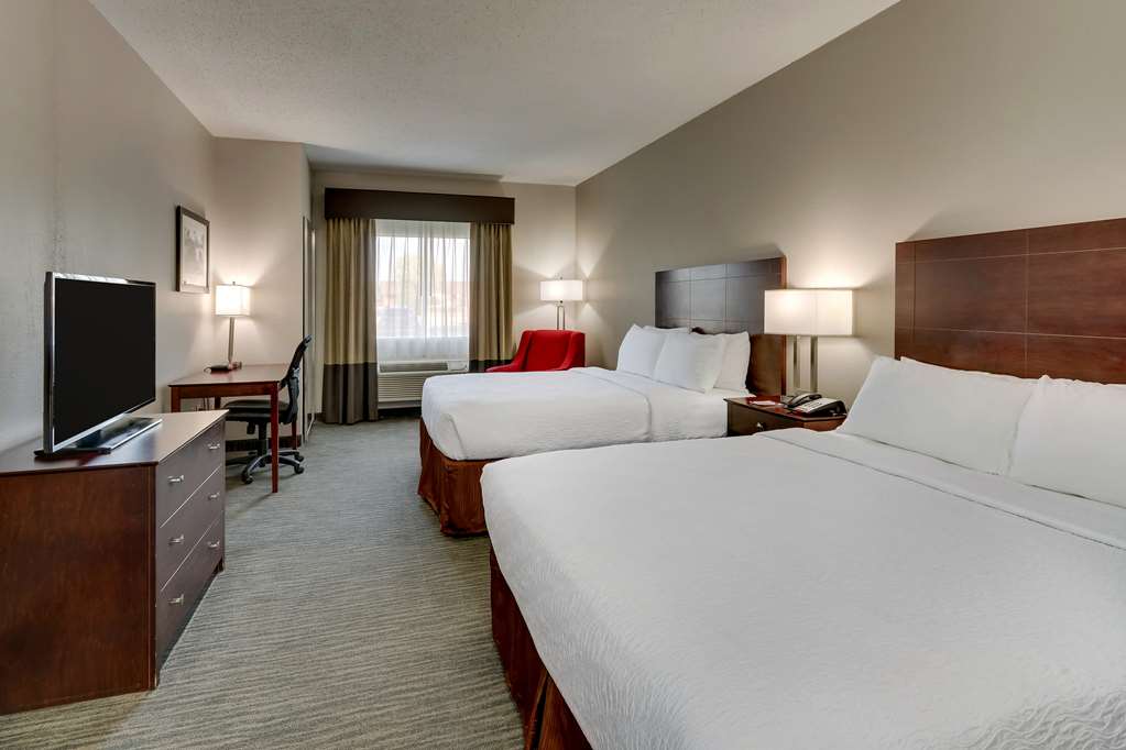 Best Western Plus University Inn & Suites - photo 3