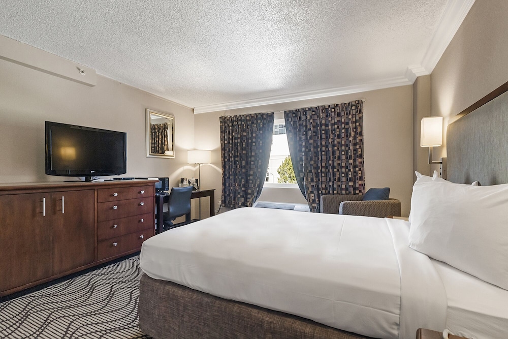 Jack London Inn - photo 12