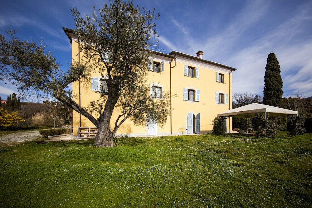 Locanda De Banchieri — hotel in Fosdinovo
