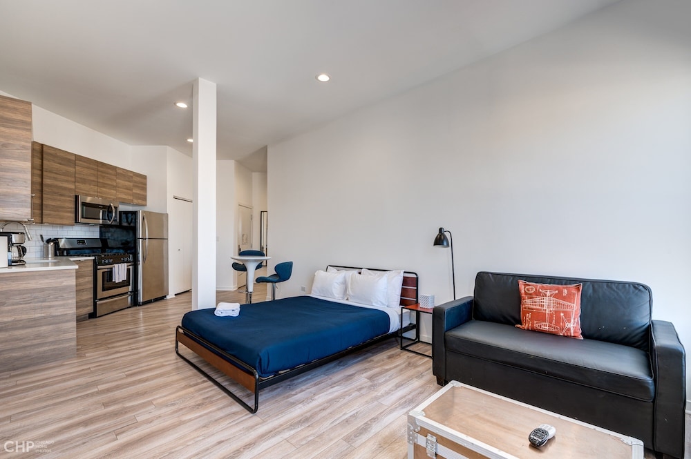 Chicago Third Floor Studio by 747 Lofts - photo 7