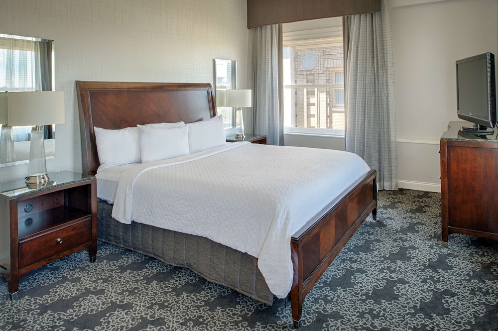 Embassy Suites by Hilton Portland Downtown - photo 13
