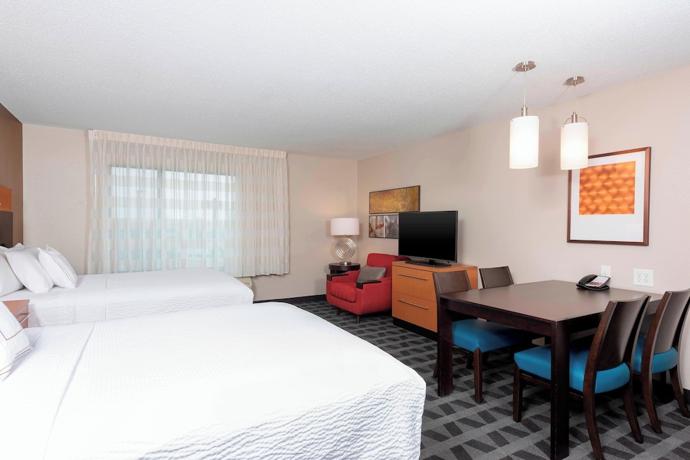 TownePlace Suites Fort Wayne North - photo 4