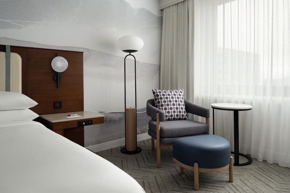 Marriott Long Beach Downtown - photo 9