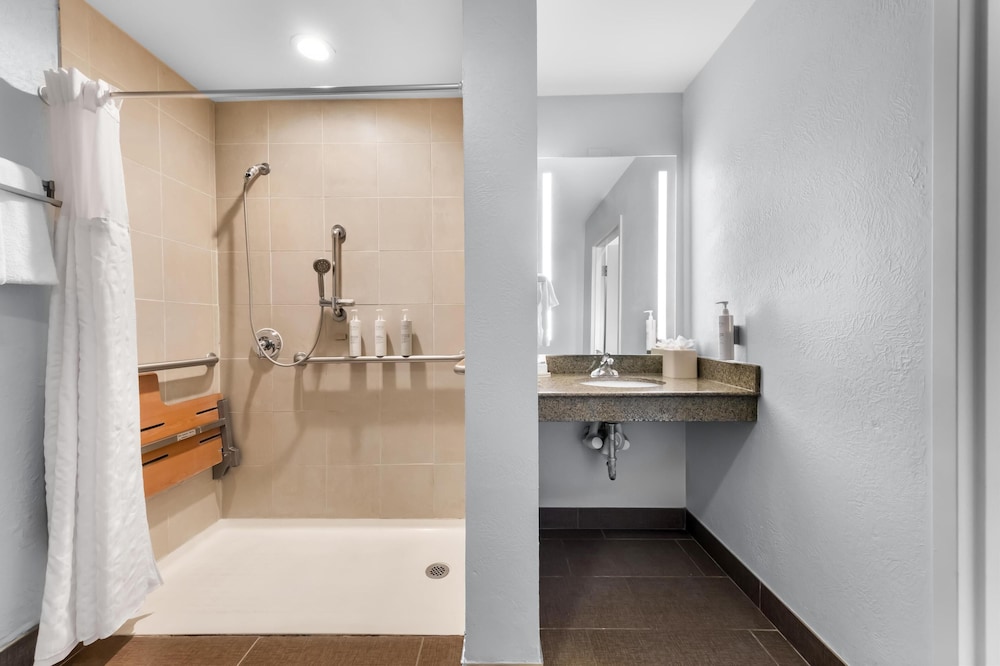 Hilton Garden Inn Amarillo - photo 40