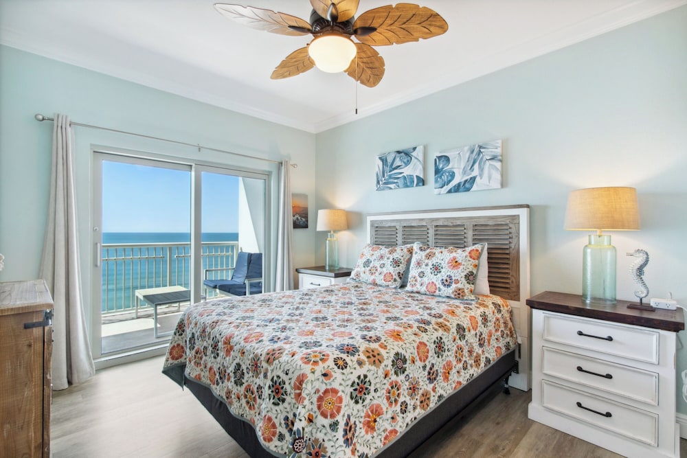 Crystal Tower Comfort Condos by Hosteeva - photo 20