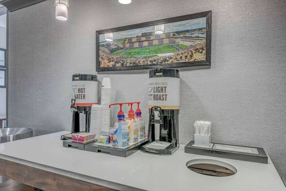 Hampton Inn Morgantown - photo 4