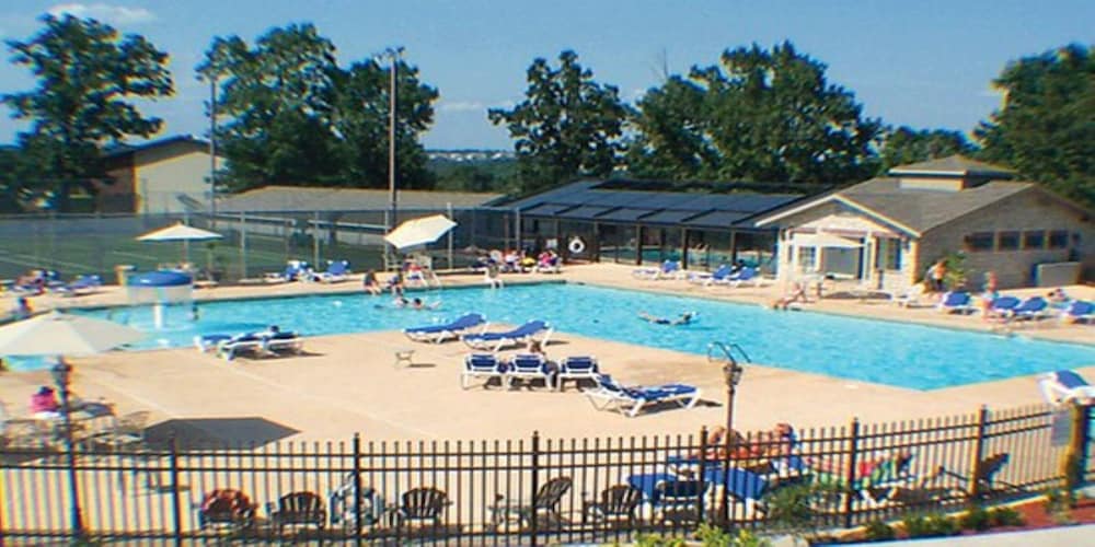 Sweet Clover Indoor Pool HOT TUB Area Resort Style Center of Branson Branson - photo 26