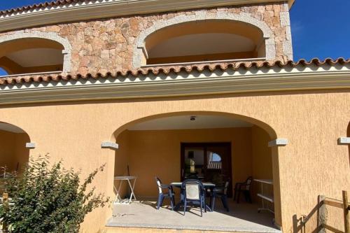 Villetta Panarea 2 Livelli — 4-Star Luxury Hotel in San Teodoro, Italy