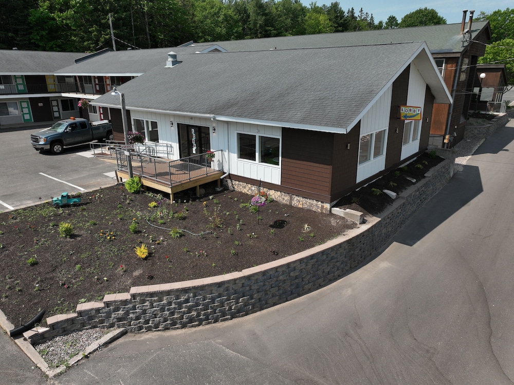 Cedar Motor Inn - photo 32
