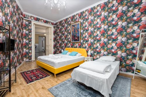Sololaki Rooms