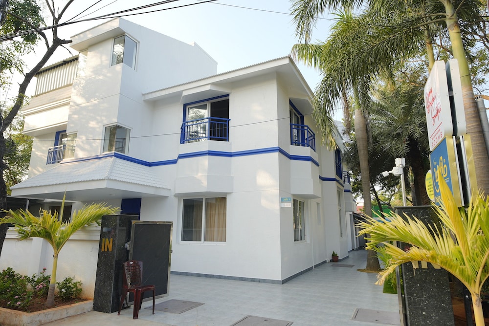 Bay Breeze Suites in Chennai, India