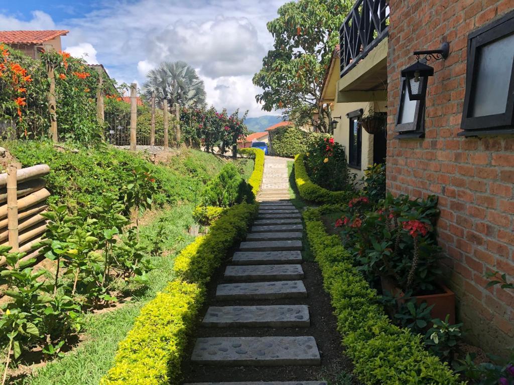 Finca Panaca Herrería 8 — 4-Star Luxury Hotel in Quimbaya, Colombia