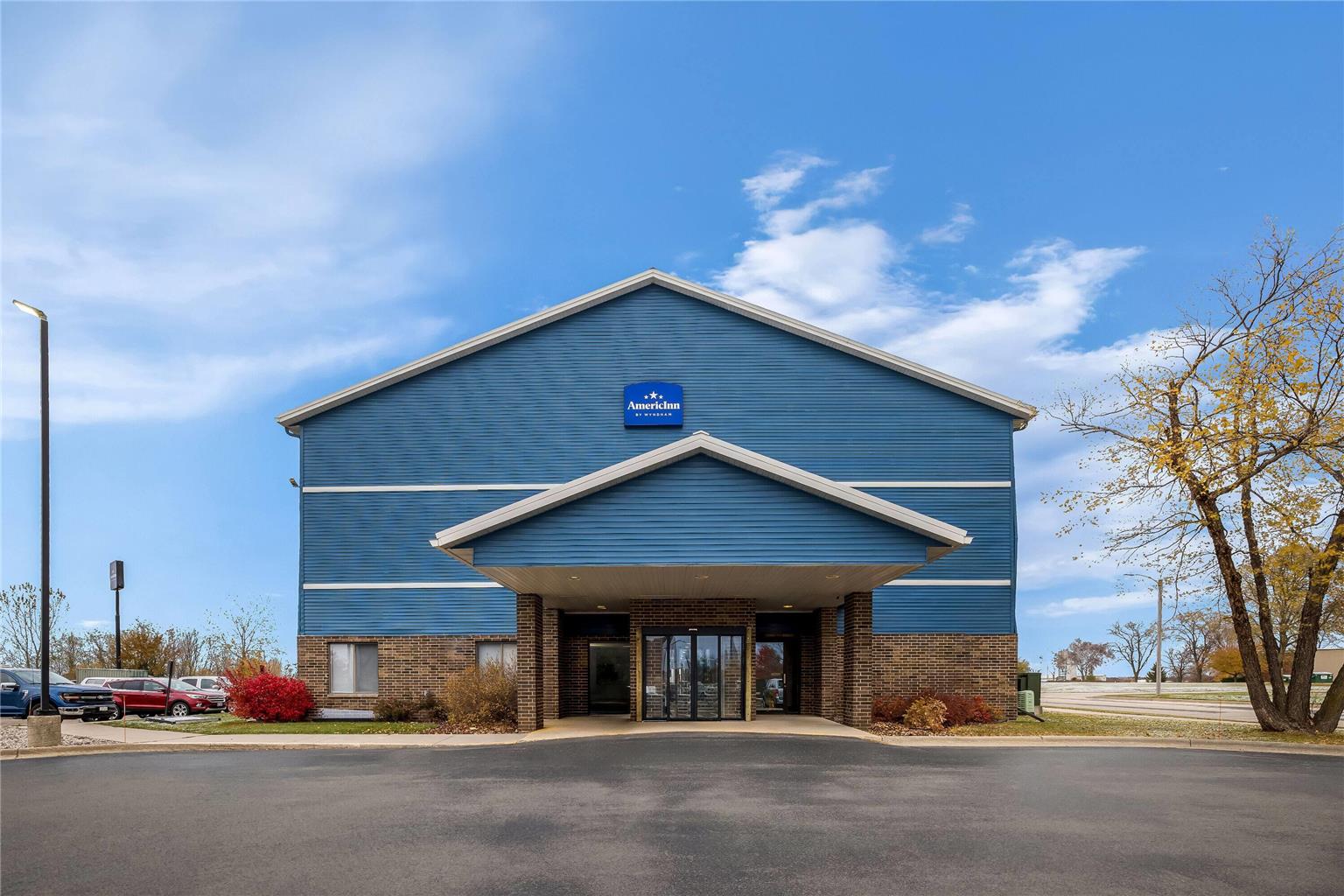AmericInn by Wyndham Columbus Wisconsin - photo 3
