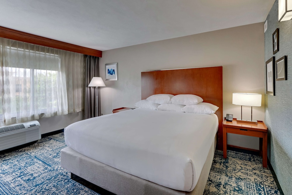 Wyndham Garden San Antonio Airport - photo 10