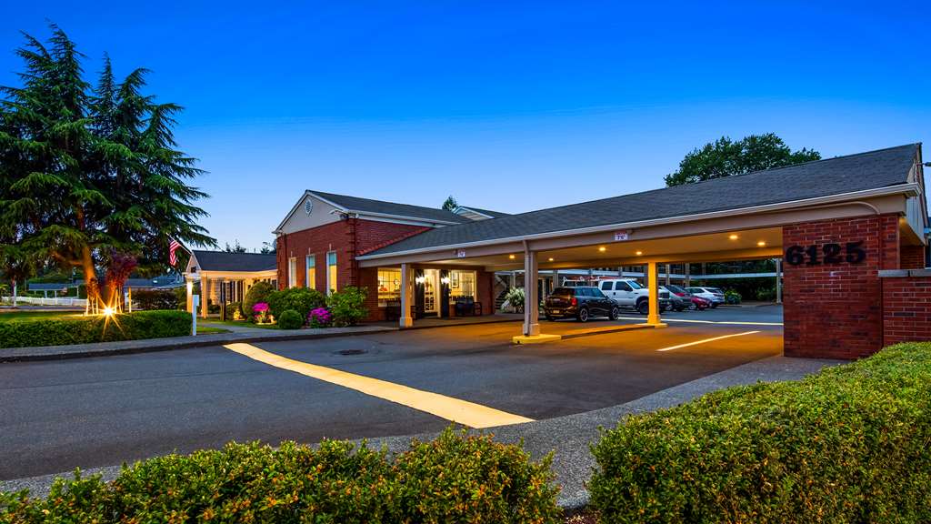 Best Western Lakewood in Lakewood, United States