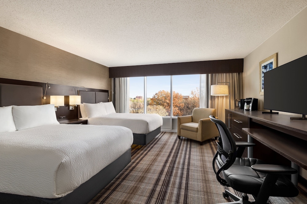 Holiday Inn Gaithersburg by IHG - photo 10