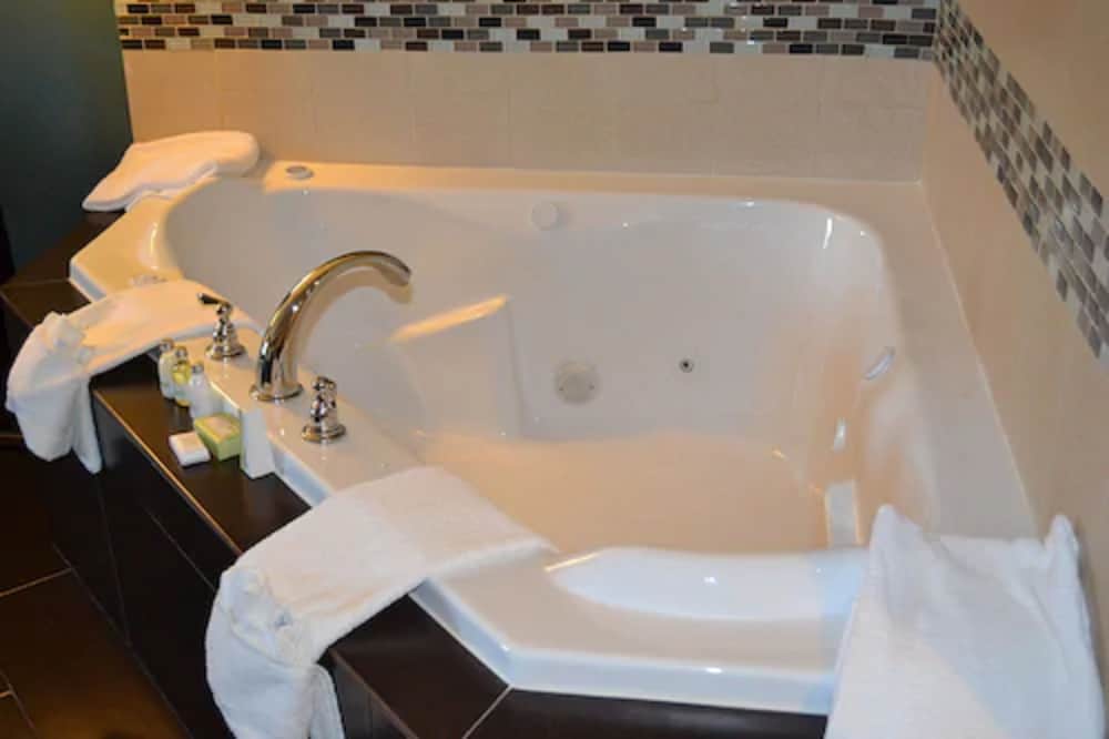 Red River Inn And Suites - photo 34