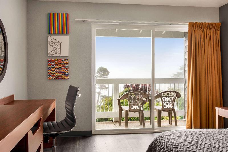 Travelodge by Wyndham Depoe Bay - photo 33