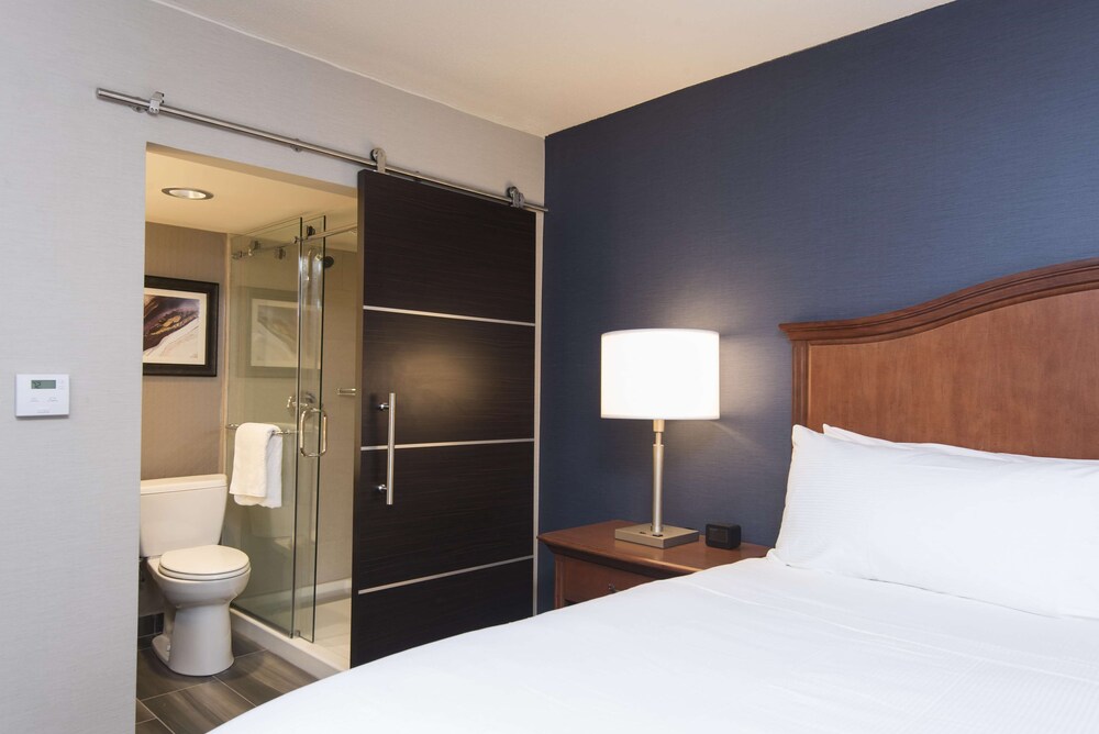 DoubleTree by Hilton Schenectady Downtown - photo 16