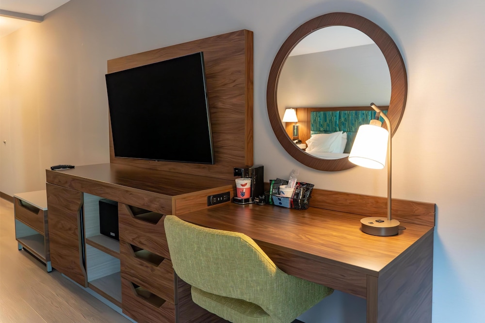 Hampton Inn Turnersville - photo 9