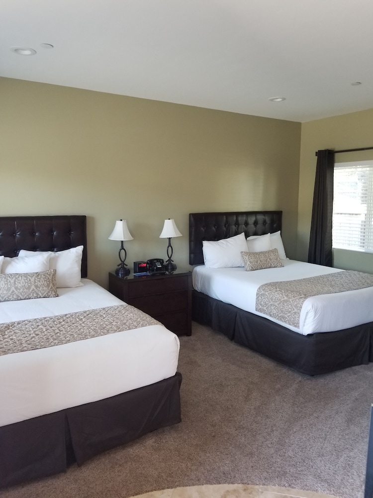 Monterey Peninsula Inn - photo 12