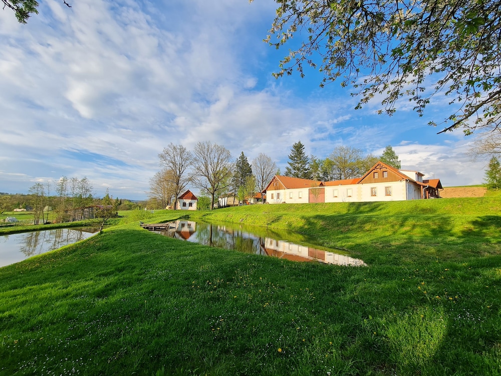 Andělský Dvůr - carbon neutral hotel in Nova Vcelnice