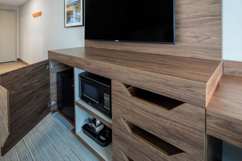 Hampton Inn & Suites by Hilton La Grande - photo 16