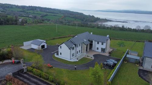 Serene luxurious Retreat with Sea Views Entire Home Letterkenny — 4-Star Luxury Hotel in Letterkenny, Republic of Ireland