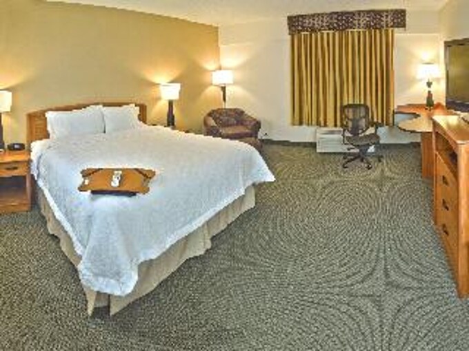 Hampton Inn Tooele - photo 7