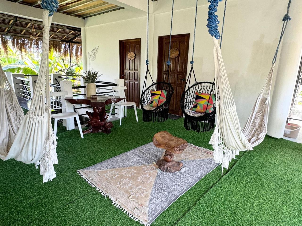 Mahajab Homestay 5BR exclusive entire place — 4-Star Luxury Hotel in General Luna, Philippines