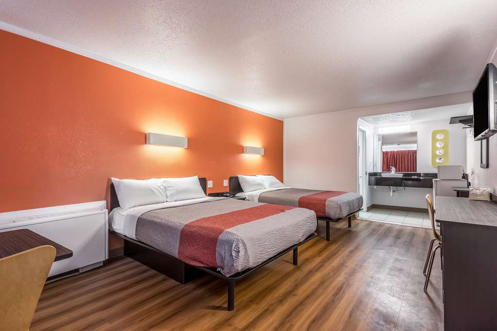 Motel 6 Schenectady NY - photo 18
