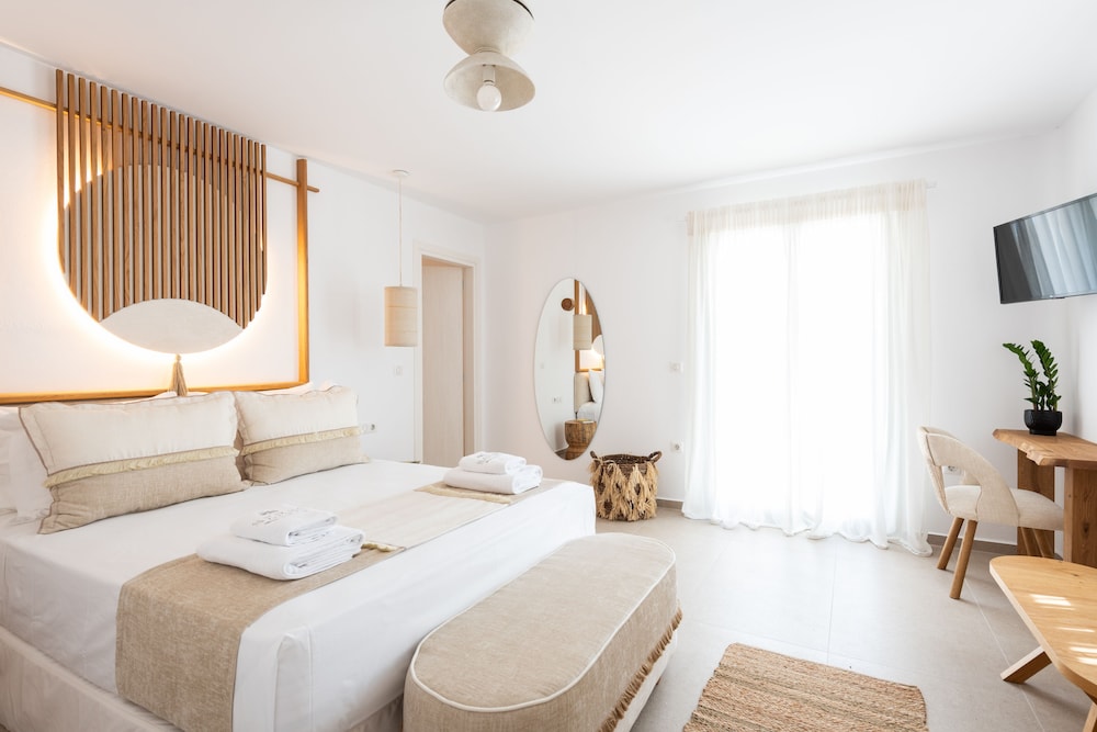 Sersi Paros Villas & Suites — 4-Star Luxury Hotel in Paros, Greece