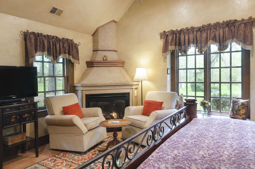 Hillbrook Inn - photo 52