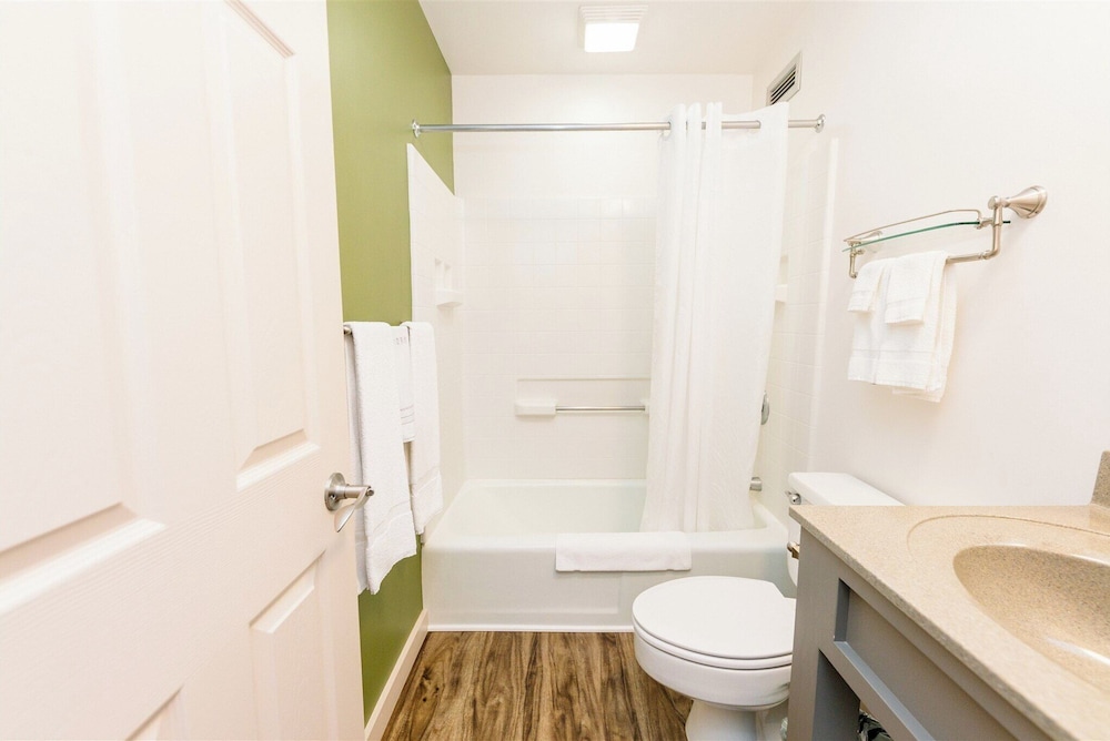 Brown County Inn - photo 18