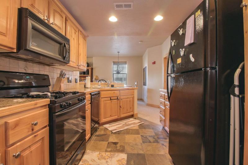 Fox Pointe At Redstone By Lespri Management - photo 21