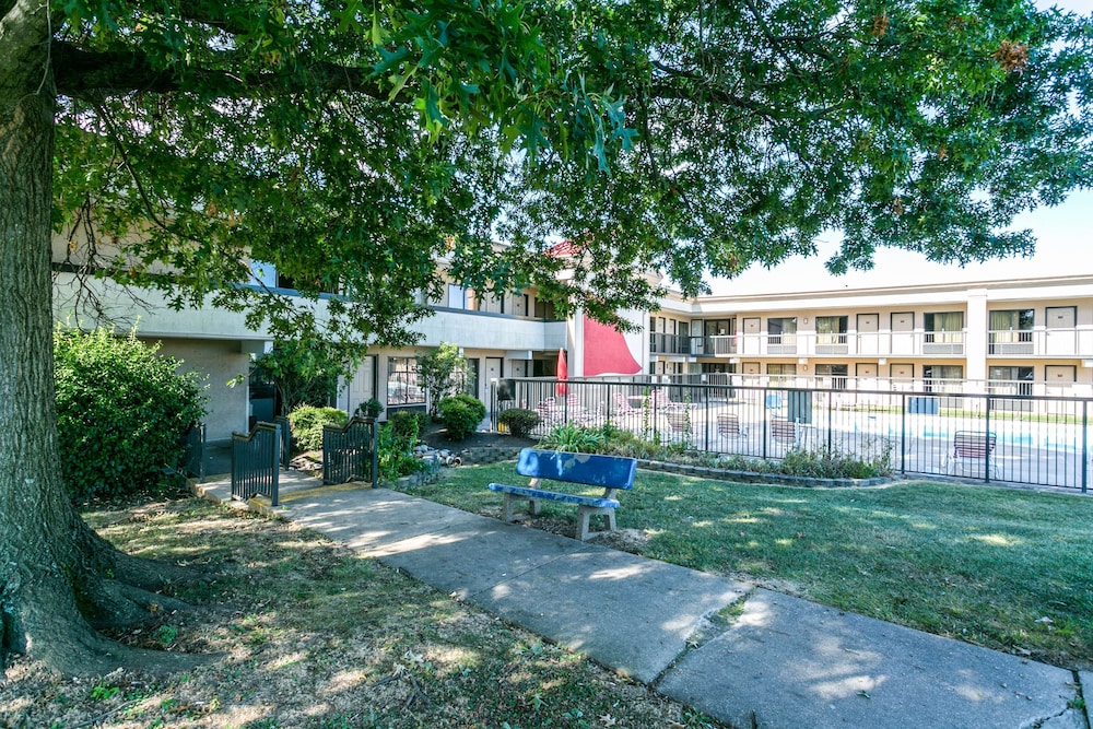 Americas Best Value Inn Edgewood - photo 26