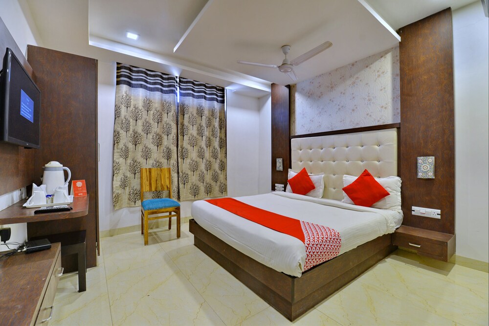 OYO 7011 Shri Nakshatra Excellency - carbon neutral hotel in Jodhpur